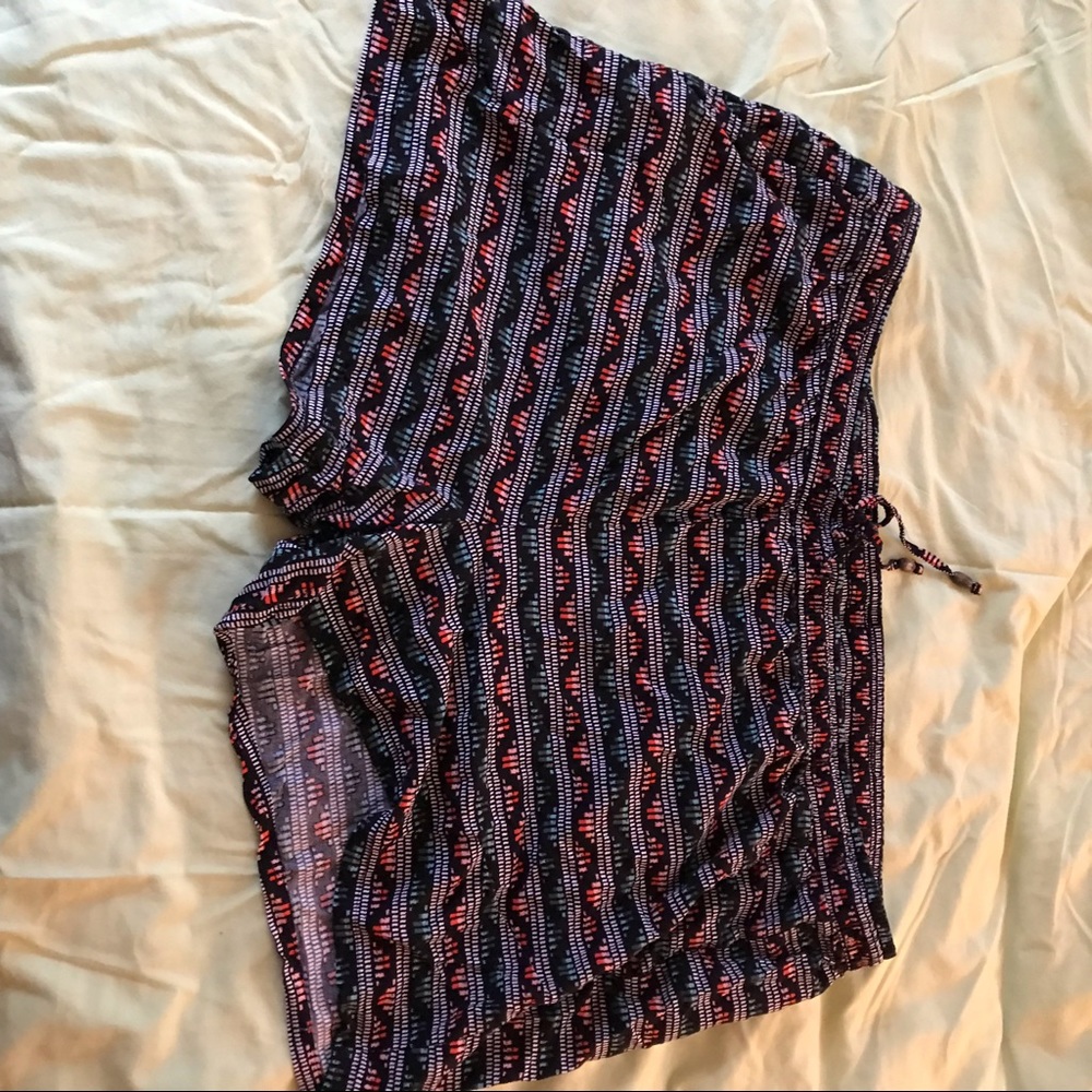Old Navy flow short